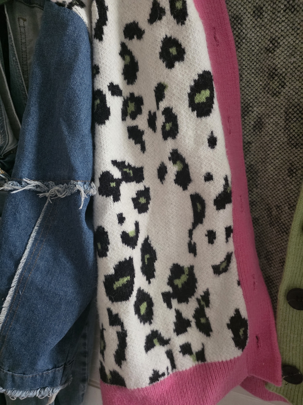 JASCIS Colorblock Leopard Patchwork Cardigan - Pink/White/Denim - Picture 9 of 16
